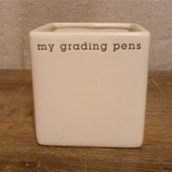 Desktop Organizer Teacher's Grading Pens Holder - Picture 9 of 9